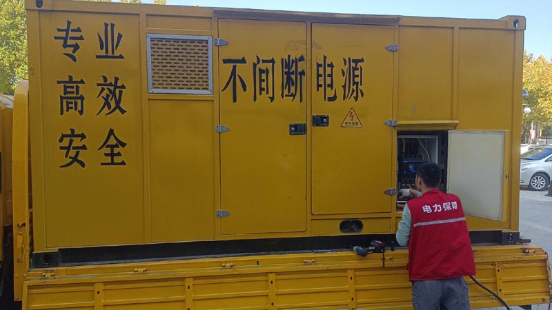 宁夏柴油发电机组和UPS电源配合使用时，如何避免切换过程中的电力中断？